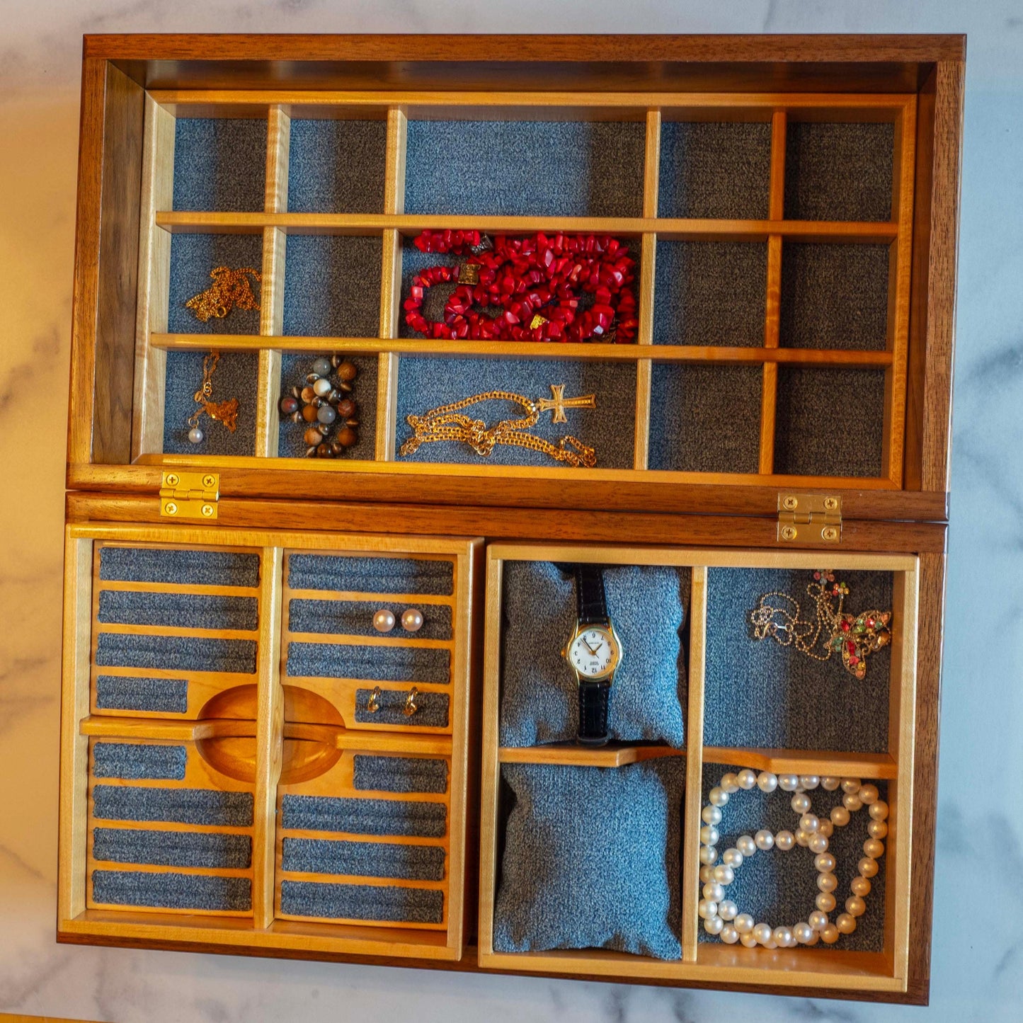 Large Walnut Jewelry Box With Hand-Cut Dovetails (15"x8") with Love Bird Inlay