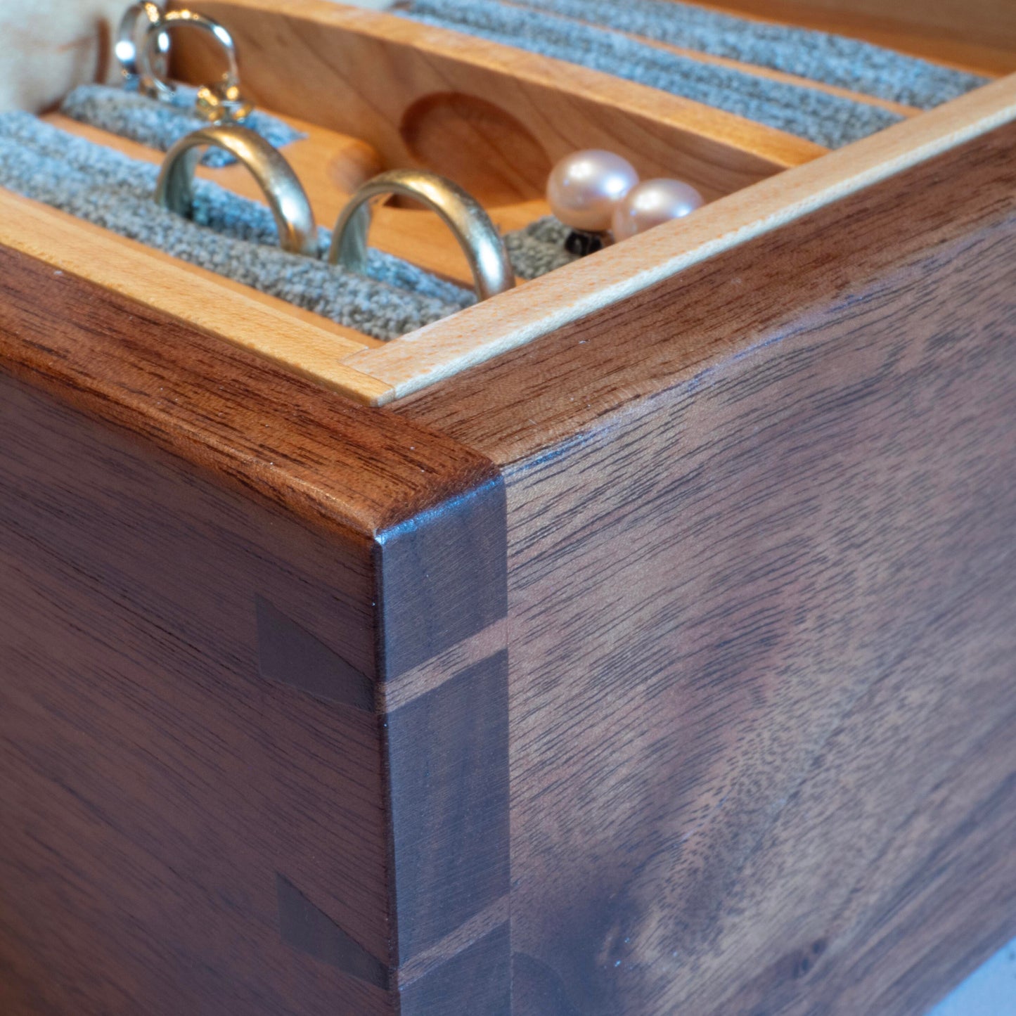 Walnut/Purple Heart Jewelry Box - Green Fabric (10"x6.5"x4.5") - Including Removable Ring Organizer
